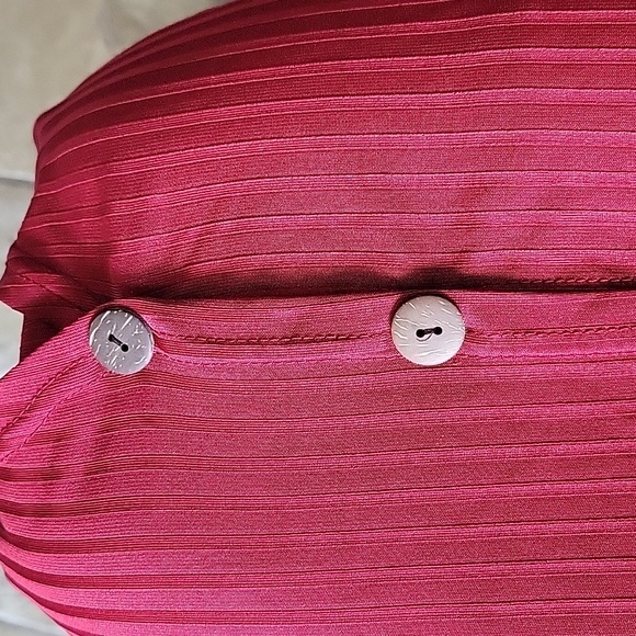 Seeing Curve Blouse - Picture 3 of 3